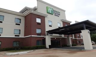 Holiday Inn Express I20 Exterior